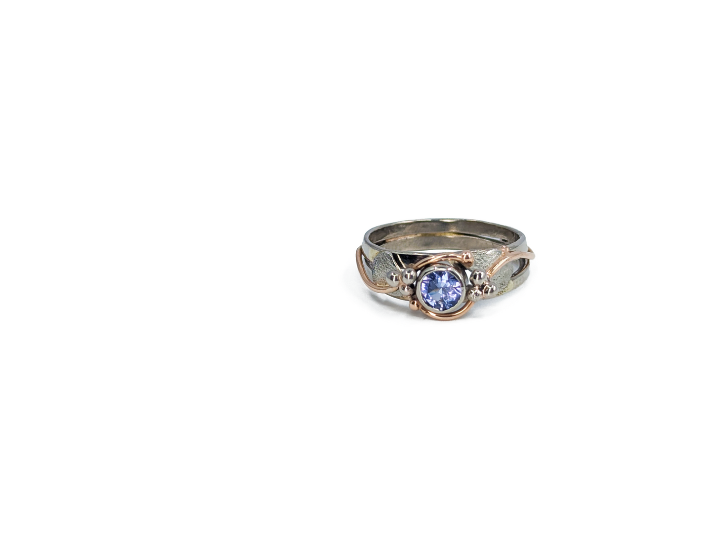 Lavender/blue sapphire in White and Rose gold