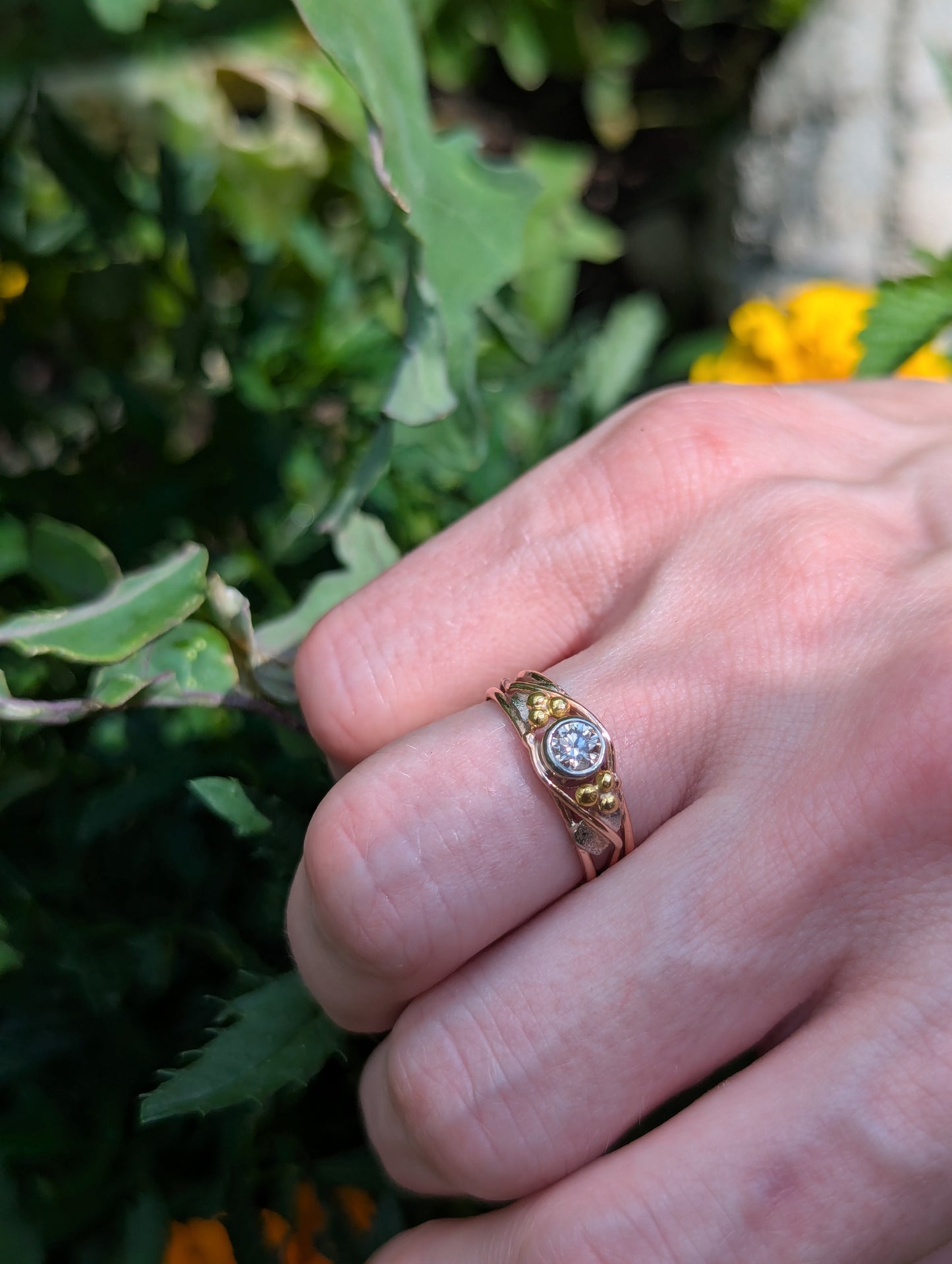 Champagne diamond in yellow, rose and white gold