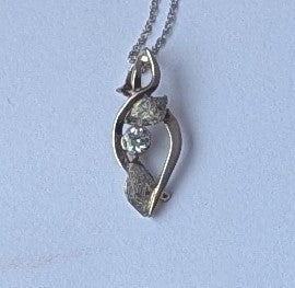 Diamond on 18k white gold pendant
