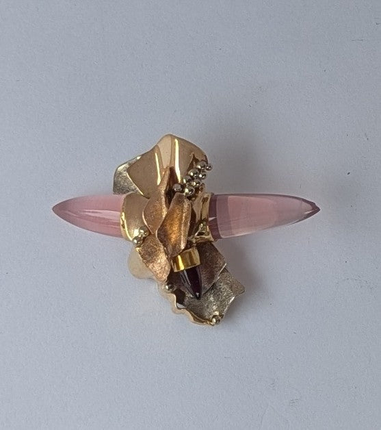 Rose quartz and Garnet set in Yellow, Rose and White Gold Broach