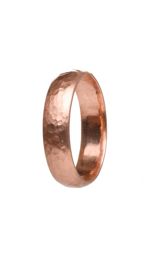 Hammered Band in rose gold